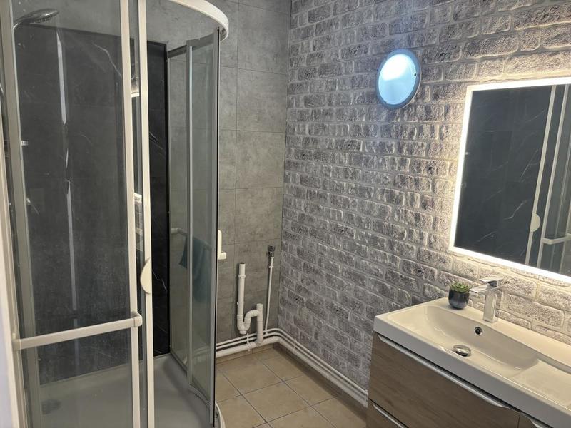 Appartement - 87 m² - 5 pièces