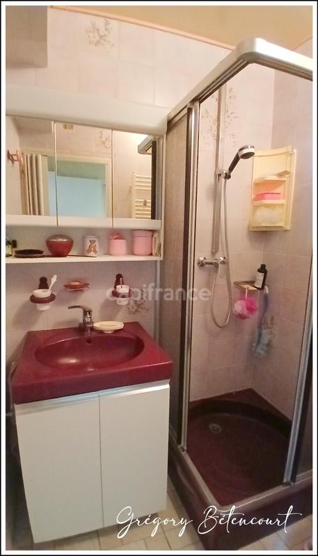 Maison - 102 m² - 6 pièces