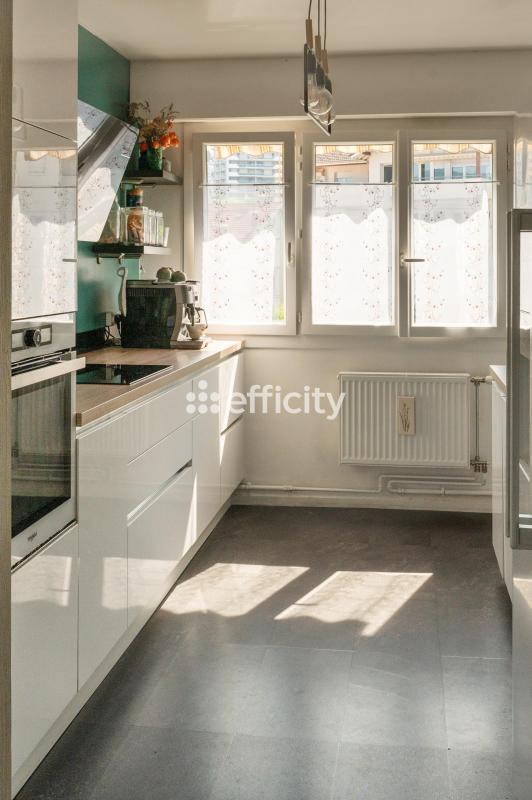 Appartement - 103 m² - 5 pièces