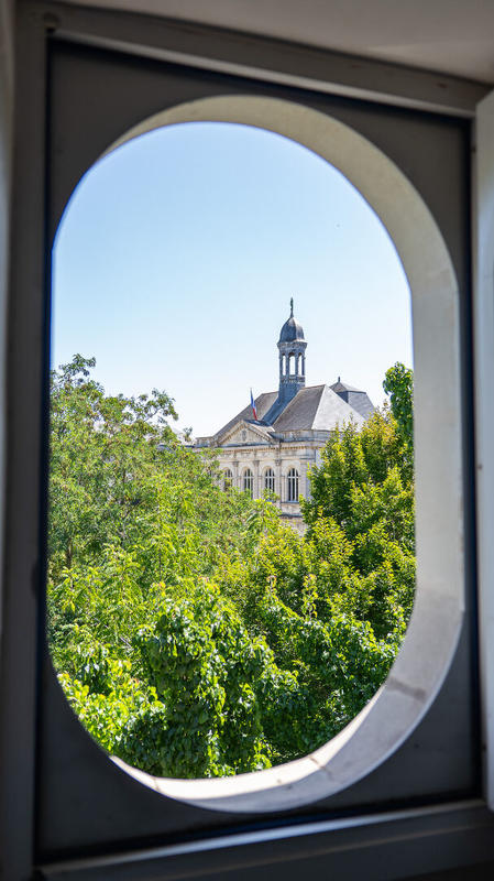 Maison - 316 m² - 11 pièces