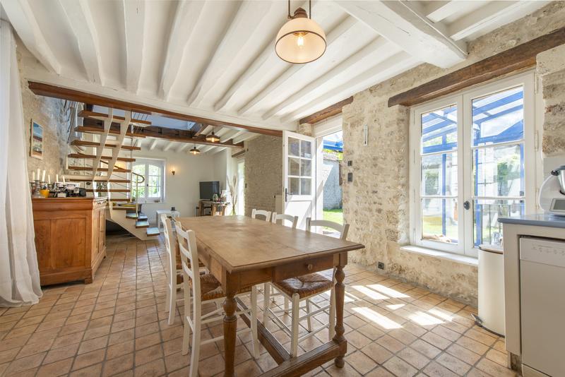 Maison - 289 m² - 8 pièces