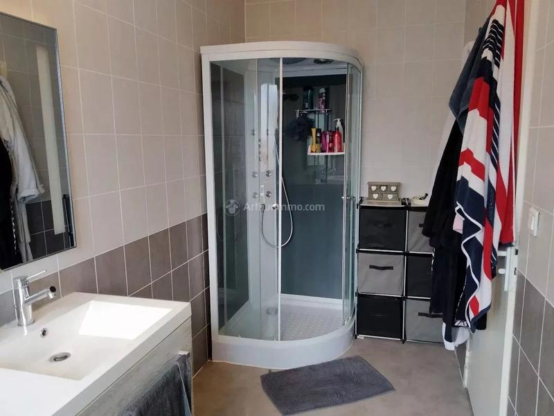 Maison - 180 m² - 5 pièces