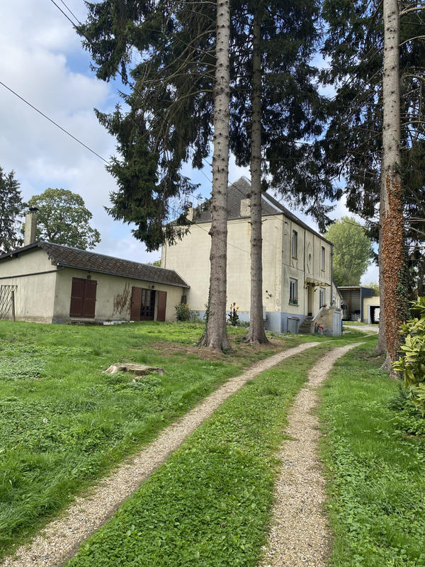 Maison - 200 m² - 7 pièces