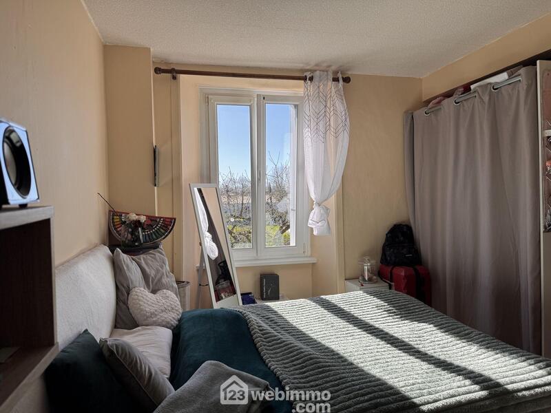 Maison - 180 m² - 4 pièces