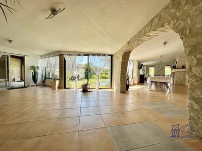 Maison ancienne - 272 m² - 9 pièces