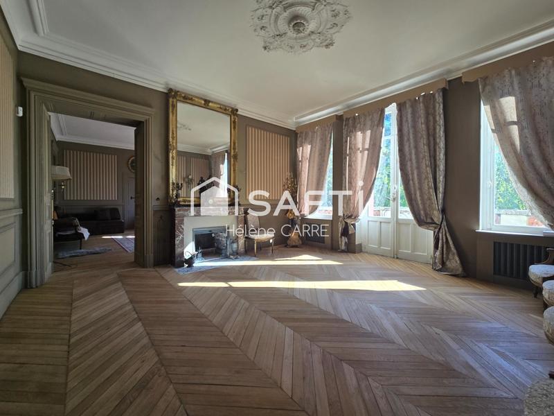 Château - 670 m² - 16 pièces