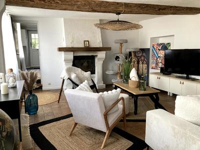 Maison - 98 m² - 4 pièces