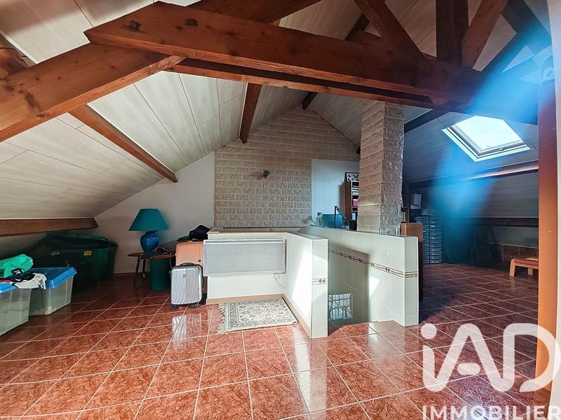 Maison - 190 m² - 8 pièces