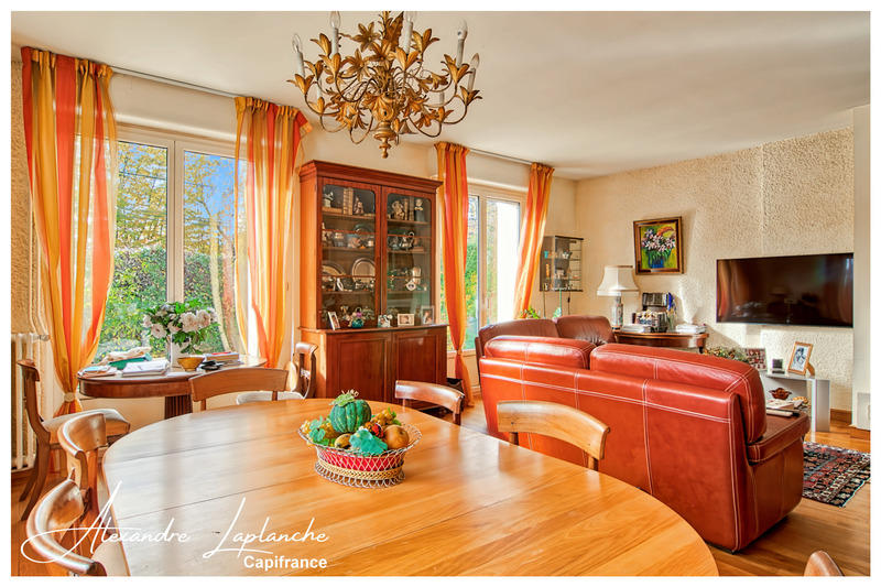 Maison - 175 m² - 8 pièces