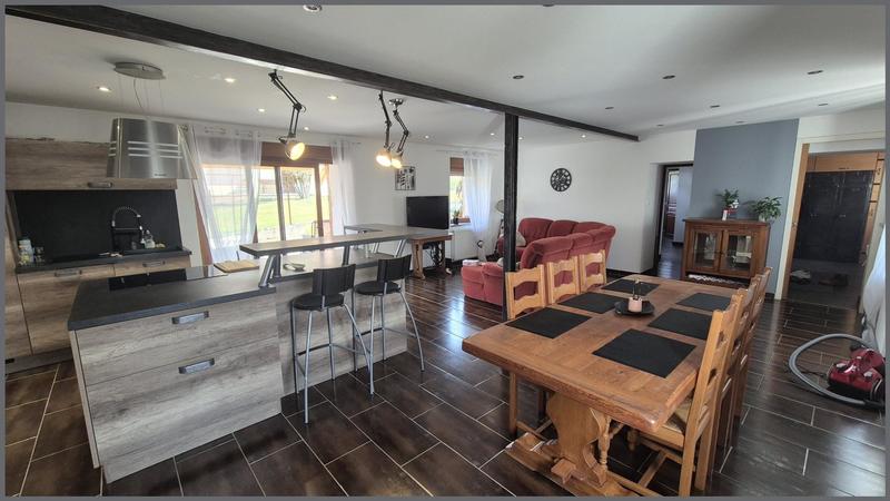 Maison - 157 m² - 6 pièces