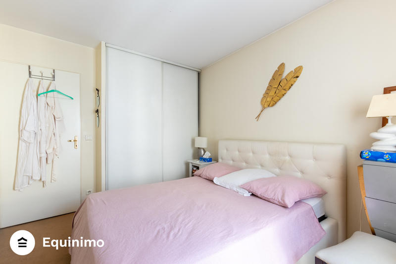 Appartement - 90 m² - 4 pièces