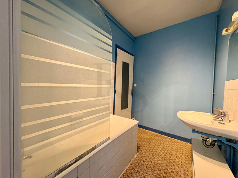 Immeuble - 6 pièces