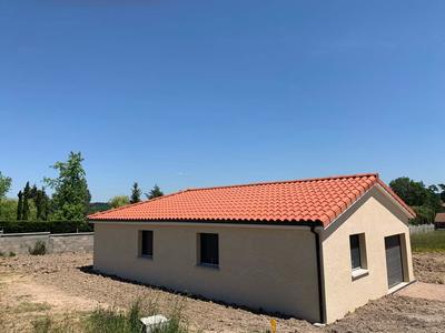 Maison - 90 m² - 4 pièces