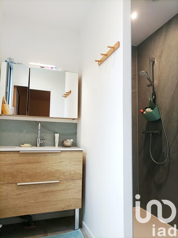 Maison - 213 m² - 10 pièces