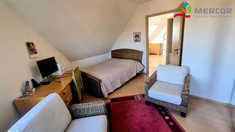 Appartement - 94 m² - 4 pièces