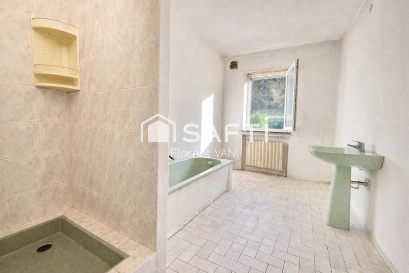 Maison - 142 m² - 7 pièces