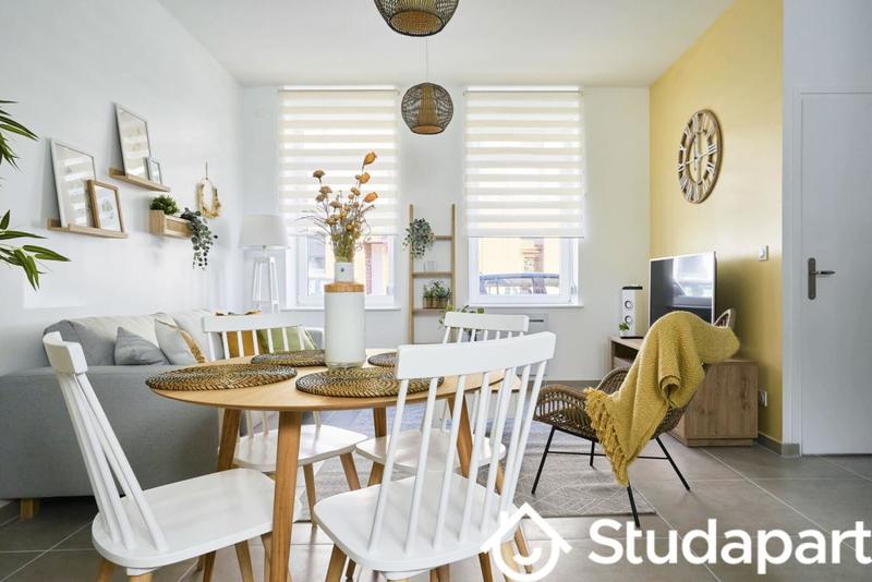 Chambre - 12 m² - 1 pièce