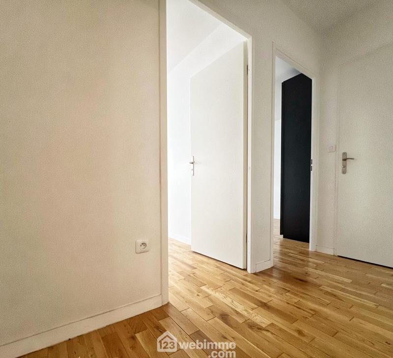 Appartement - 100 m² - 5 pièces