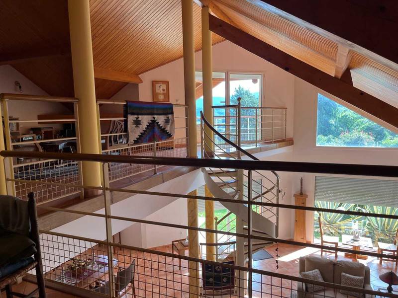 Maison - 370 m² - 7 pièces