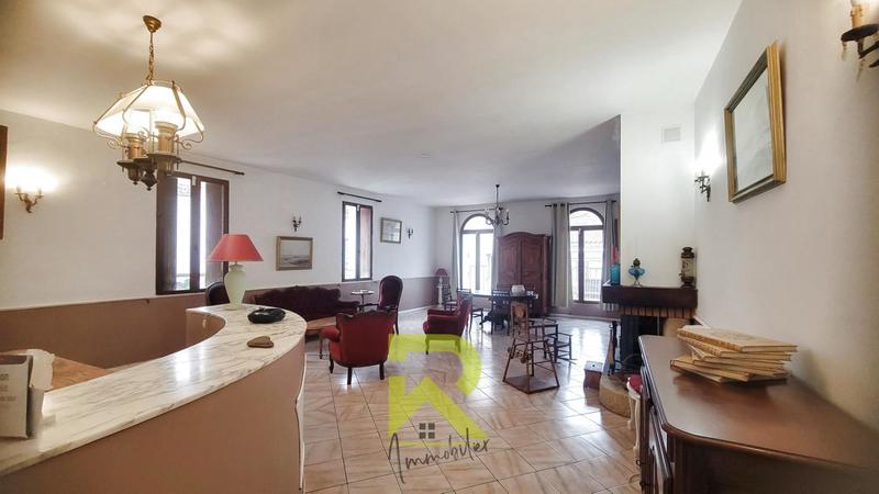 Maison de village - 194 m² - 8 pièces