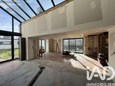 Maison - 200 m² - 6 pièces