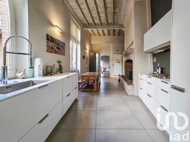 Appartement - 209 m² - 6 pièces