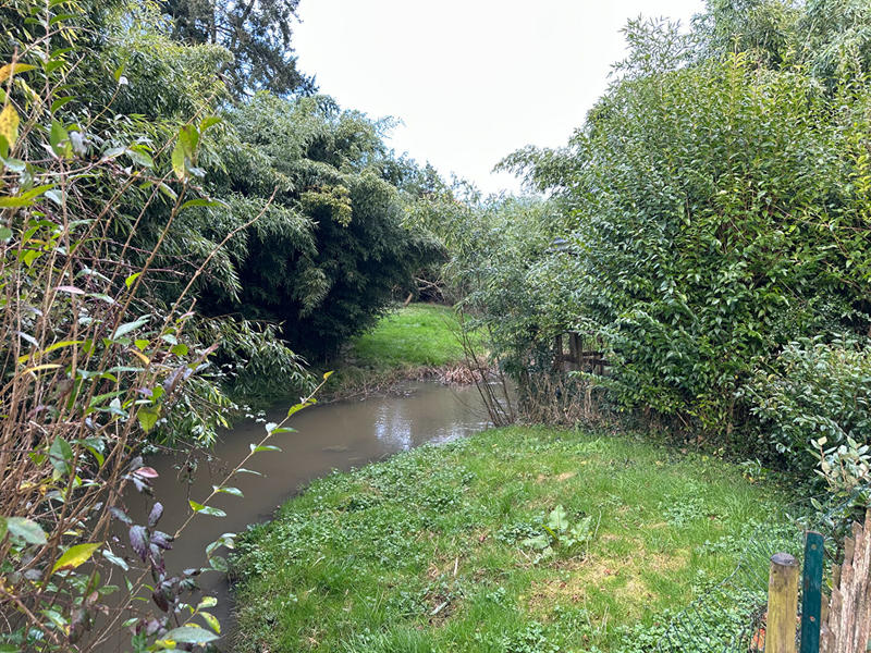 Maison - 228 m² - 9 pièces