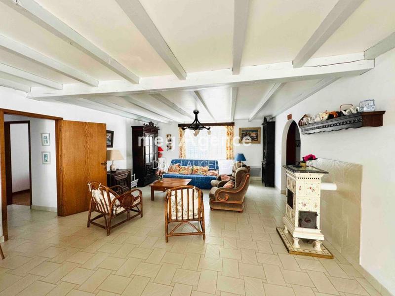 Maison - 166 m² - 5 pièces