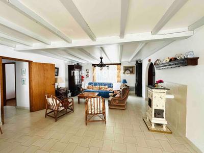 Maison - 166 m² - 5 pièces