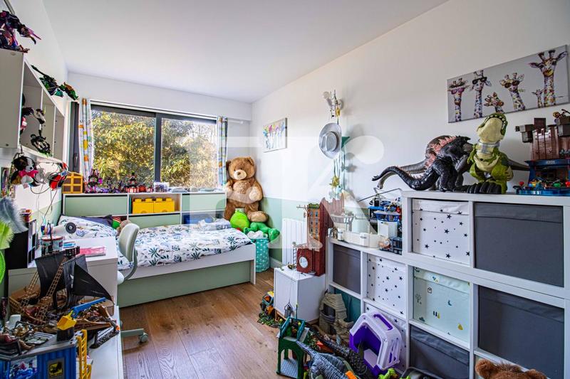 Appartement - 144 m² - 6 pièces