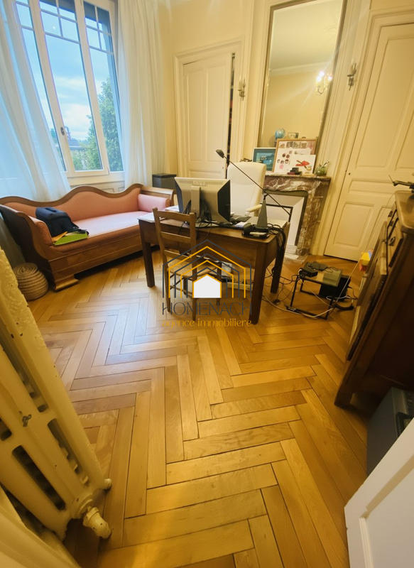 Villa - 203 m² - 8 pièces