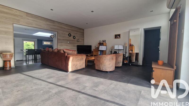 Maison - 97 m² - 4 pièces