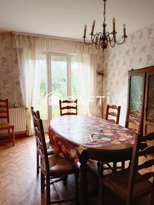 Maison - 90 m² - 4 pièces