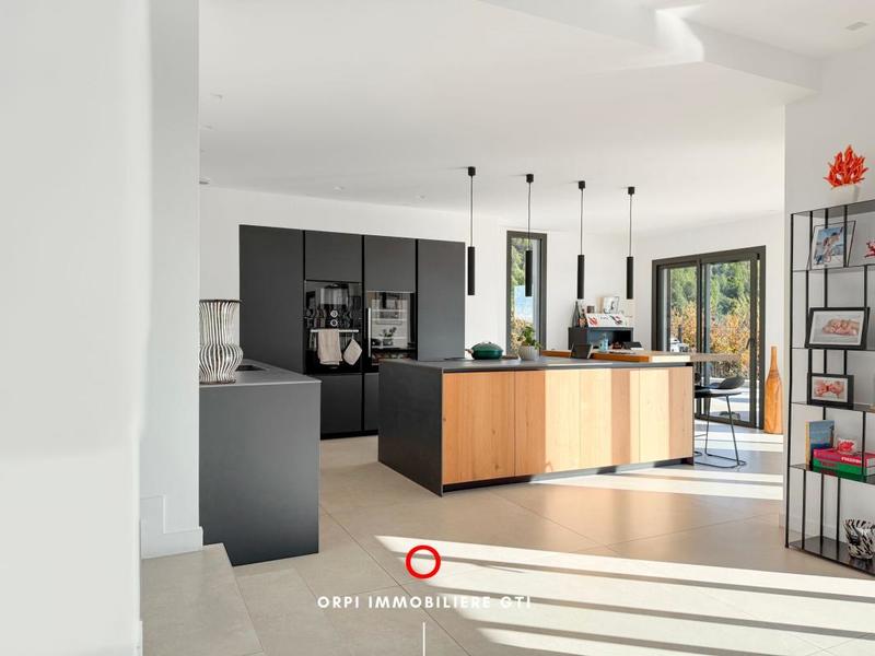 Villa - 187 m² - 4 pièces