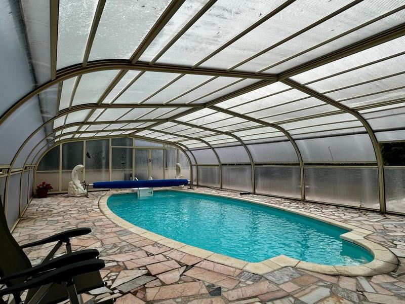 Maison - 206 m² - 7 pièces