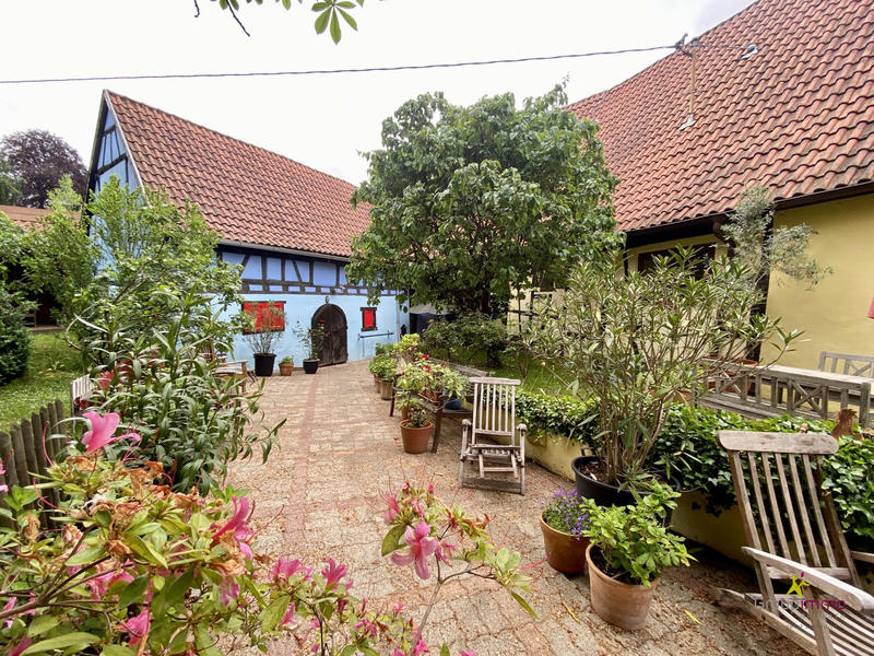 Maison ancienne - 378 m² - 15 pièces