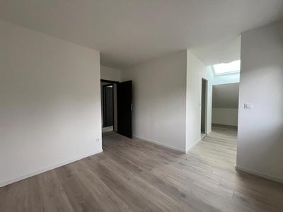 Maison jumelée - 121 m² - 5 pièces