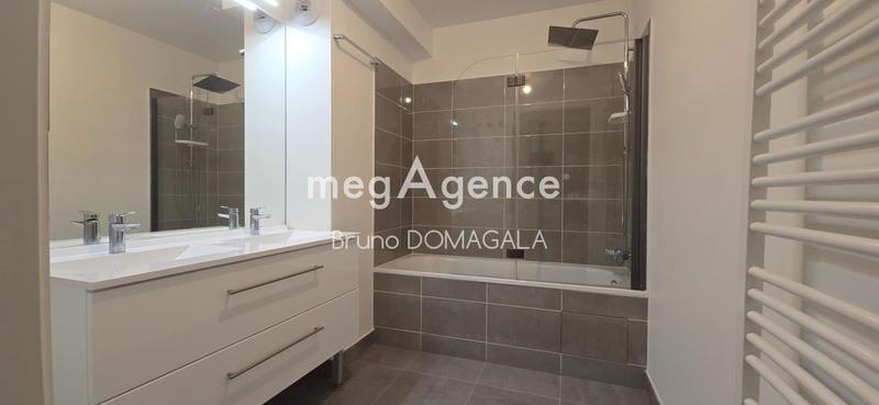 Appartement - 76 m² - 4 pièces