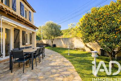 Maison - 87 m² - 4 pièces