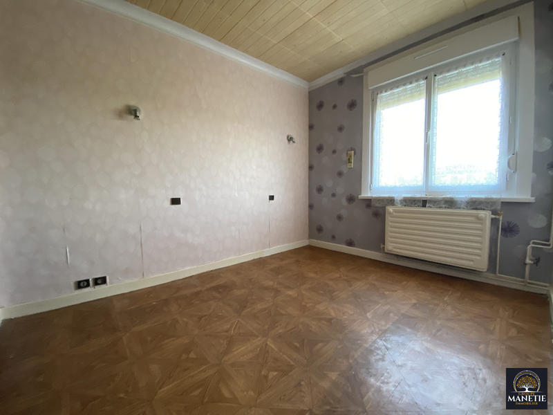 Maison - 97 m² - 6 pièces