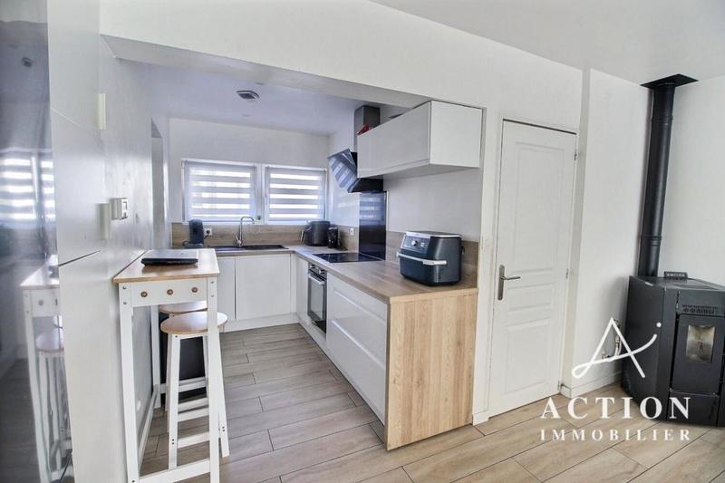 Maison - 85 m² - 5 pièces