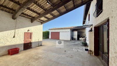 Maison - 208 m² - 7 pièces