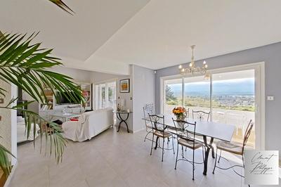 Villa - 130 m² - 7 pièces