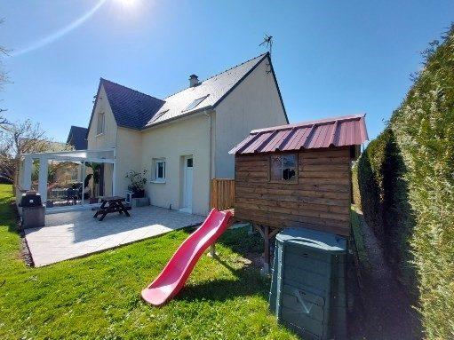 Maison traditionnelle - 130 m² - 6 pièces