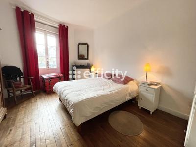 Maison - 144 m² - 6 pièces