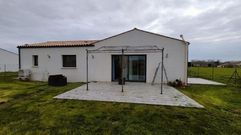 Maison - 93 m² - 5 pièces