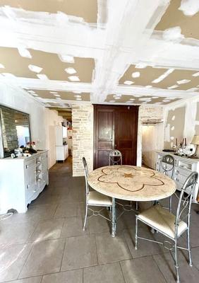 Maison ancienne - 130 m² - 3 pièces