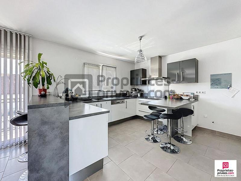 Maison - 186 m² - 6 pièces