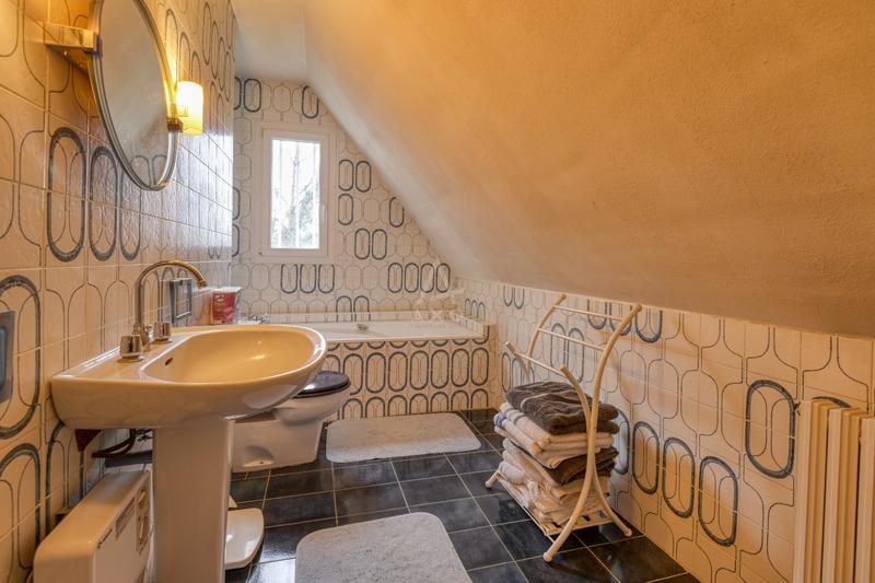 Maison - 170 m² - 7 pièces