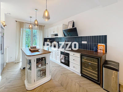 Maison - 111 m² - 6 pièces